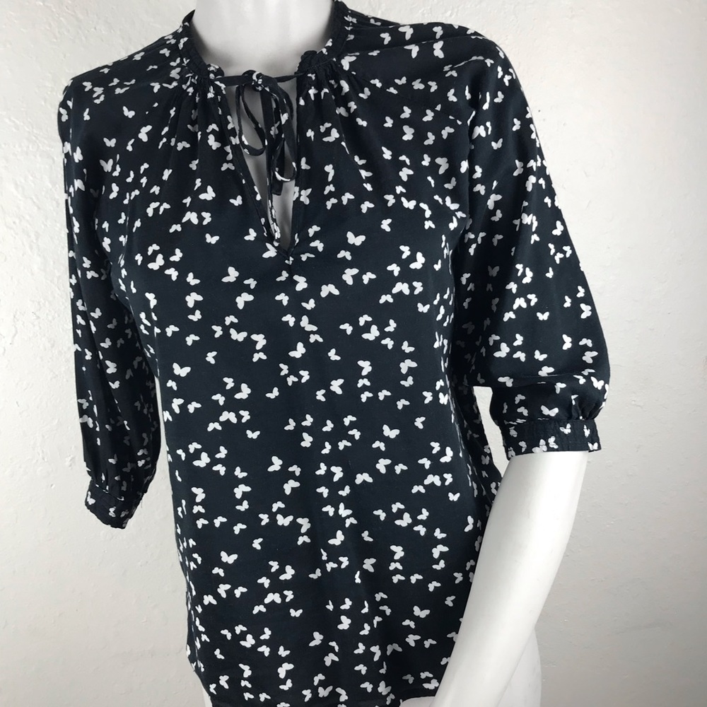 E38 old navy Blouse Black